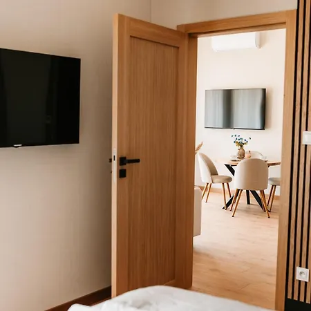Apartment Nowoczesny Deluxe A04 Z Oddzielna Sypialnia - Klimatyzacja I Parking Podziemny W Cenie - Mountain & River - Izby Podhalanskie Witów